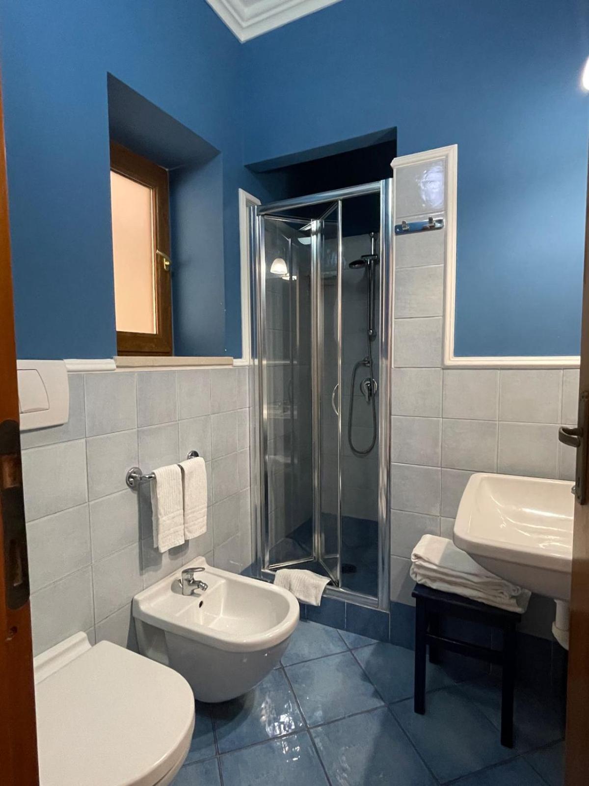 Ponza Inn- Casa Giovanna Bagian luar foto
