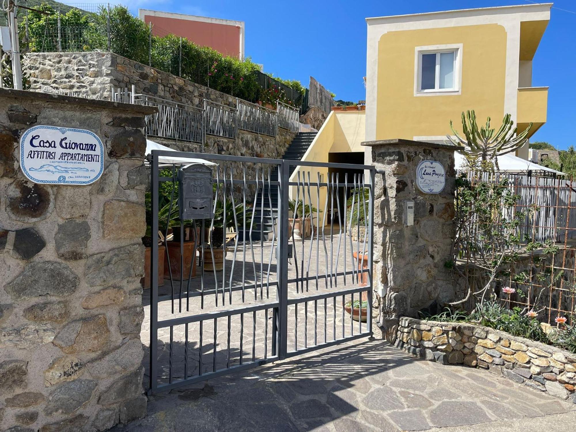 Ponza Inn- Casa Giovanna Bagian luar foto